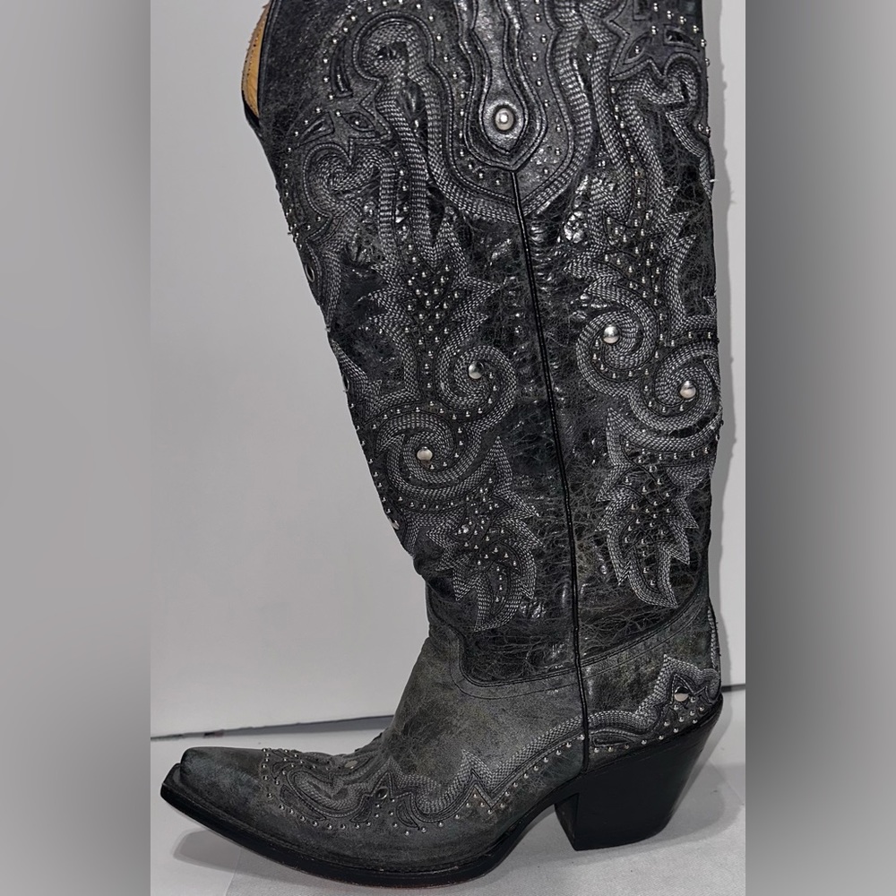 Corral Womens Gray Studded Boots Size 6 1/2